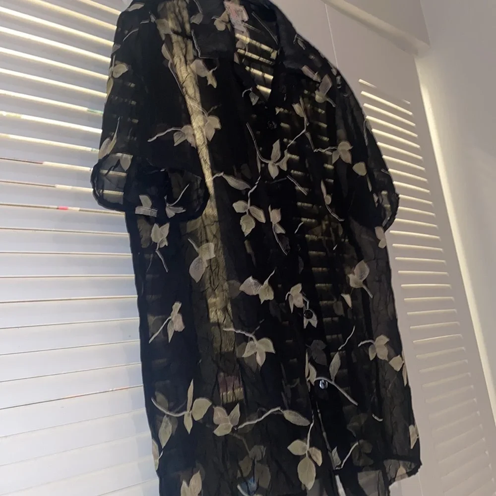 STUNT Black Sheer Floral Button Down Blouse - Picture 4 of 4